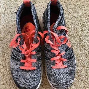 Nike flyknit runners